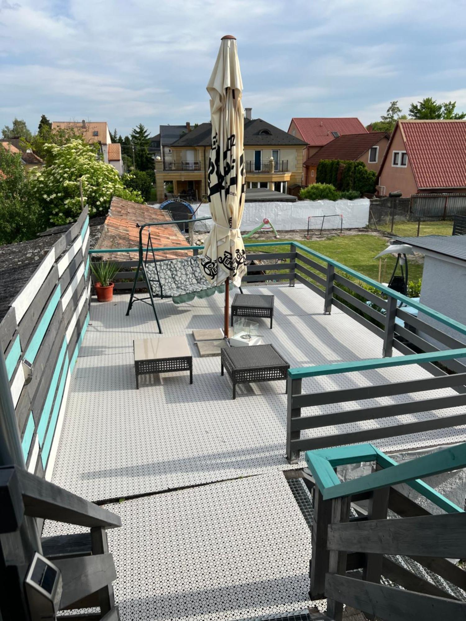 Szarkafeszek Hotell Keszthely Exteriör bild